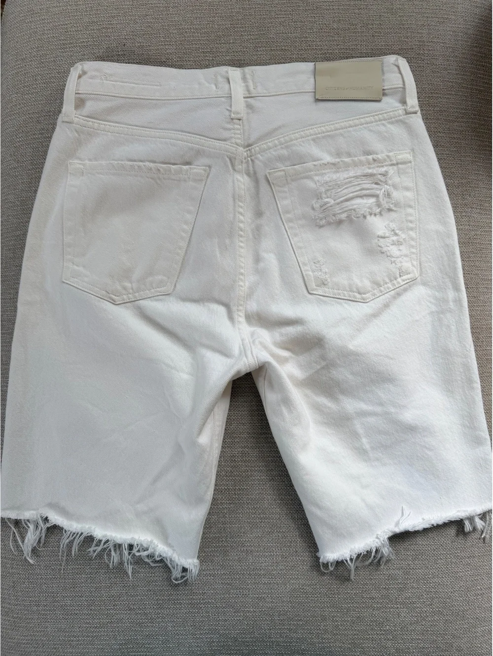 Citizens of Humanity Ambrosio Distressed Bermuda White Shorts Women’s 24 NWOT